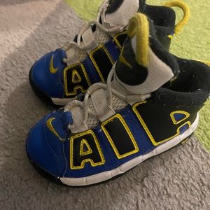 Toddler Uptempo Tennis shoes size 7c
